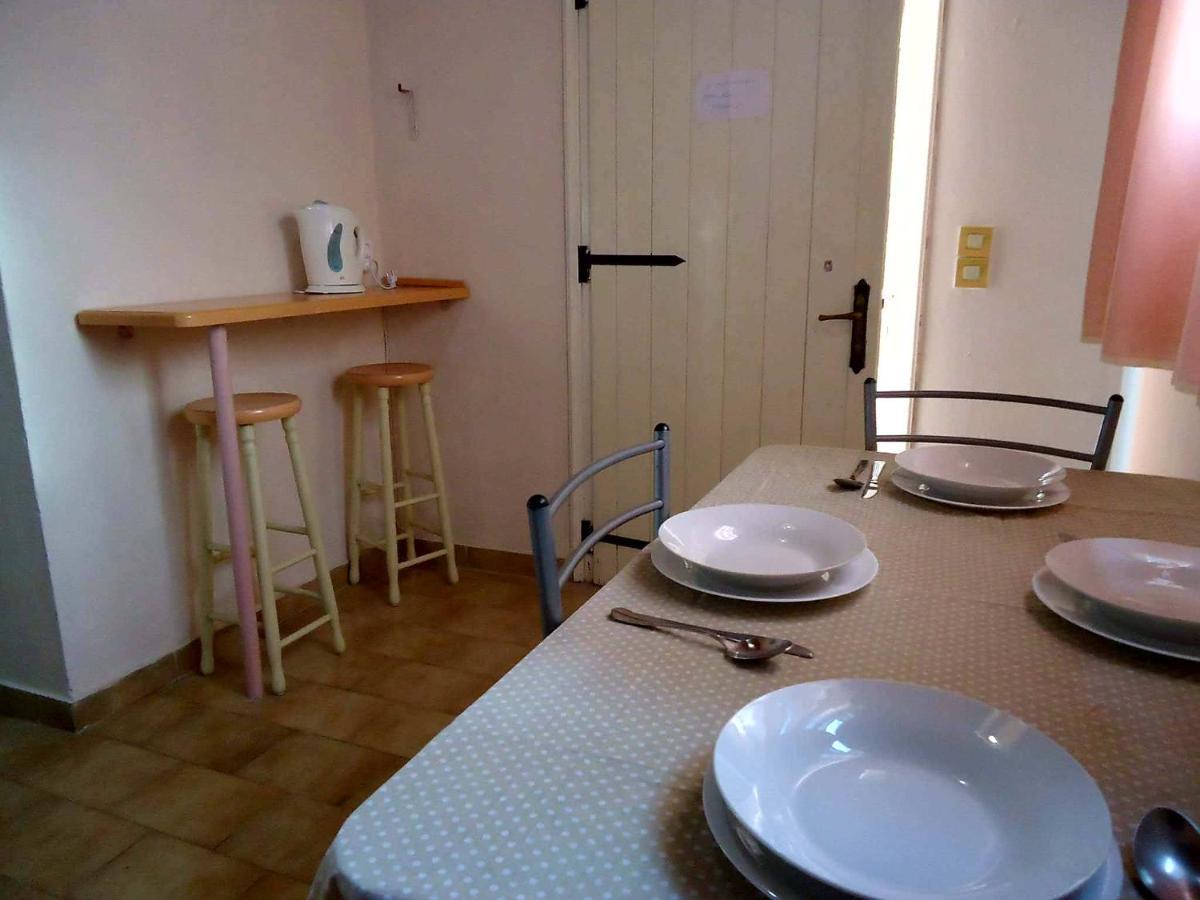Errika Apartment Ipsos