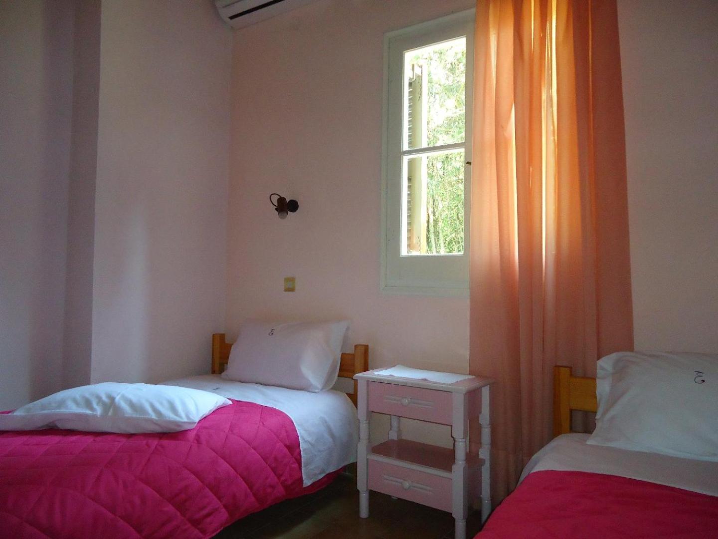 Errika Apartment *