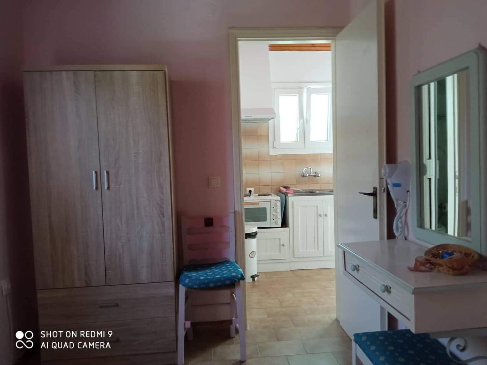 Errika Apartment *
